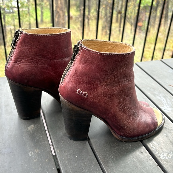 Bed Stu Onset leather peep toe booties, stacked heel, 8.5 - Picture 6 of 16